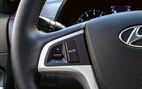 Hyundai Solaris II рестайлинг, 2013 год, 885 000 рублей, 14 фотография