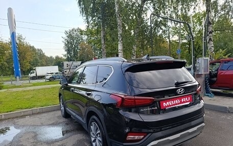 Hyundai Santa Fe III рестайлинг, 2018 год, 2 450 000 рублей, 3 фотография
