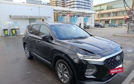 Hyundai Santa Fe III рестайлинг, 2018 год, 2 450 000 рублей, 8 фотография