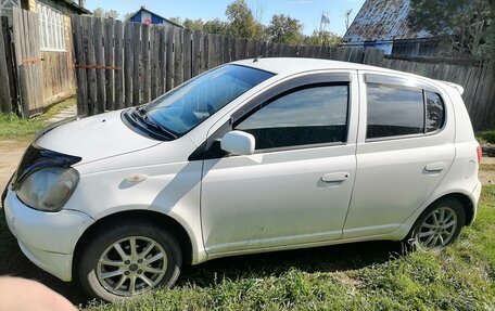 Toyota Vitz, 2000 год, 360 000 рублей, 3 фотография