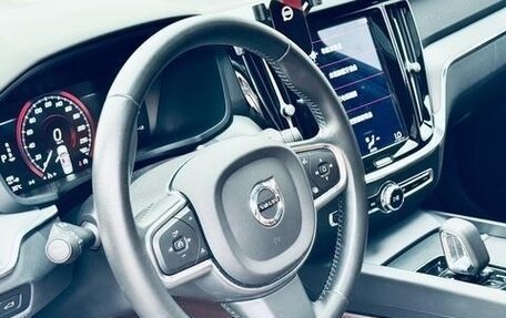 Volvo S60 III, 2022 год, 3 200 030 рублей, 6 фотография