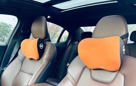 Volvo S60 III, 2022 год, 3 200 030 рублей, 13 фотография