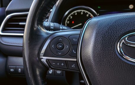 Toyota Camry, 2018 год, 2 760 000 рублей, 15 фотография