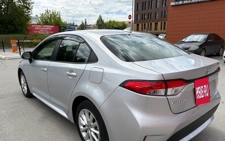 Toyota Corolla, 2021 год, 2 040 000 рублей, 5 фотография