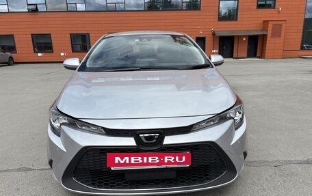 Toyota Corolla, 2021 год, 2 040 000 рублей, 3 фотография