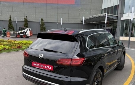 Volkswagen Touareg III, 2019 год, 6 200 000 рублей, 10 фотография