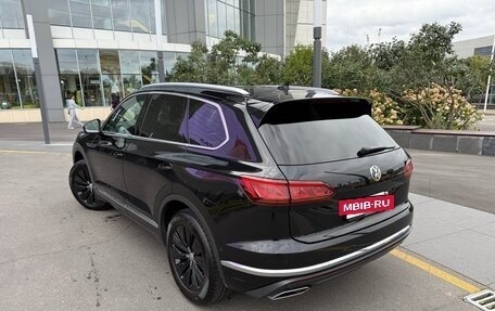 Volkswagen Touareg III, 2019 год, 6 200 000 рублей, 5 фотография