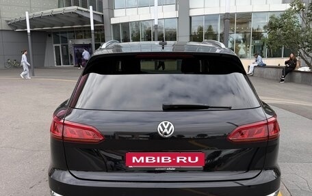 Volkswagen Touareg III, 2019 год, 6 200 000 рублей, 2 фотография