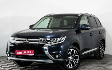 Mitsubishi Outlander III рестайлинг 3, 2018 год, 2 249 000 рублей, 1 фотография