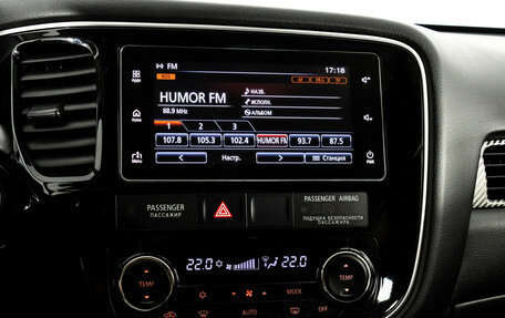 Mitsubishi Outlander III рестайлинг 3, 2018 год, 2 249 000 рублей, 19 фотография