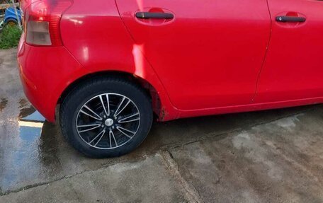 Toyota Yaris III рестайлинг, 2008 год, 550 000 рублей, 8 фотография