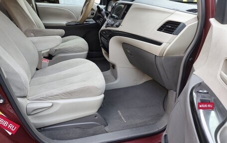 Toyota Sienna III, 2010 год, 1 490 000 рублей, 15 фотография