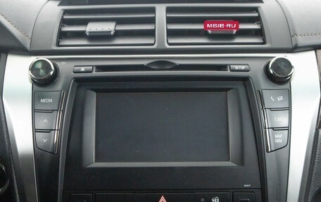 Toyota Camry, 2018 год, 2 099 000 рублей, 16 фотография