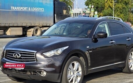 Infiniti QX70, 2016 год, 2 150 000 рублей, 2 фотография