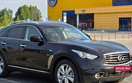 Infiniti QX70, 2016 год, 2 150 000 рублей, 7 фотография