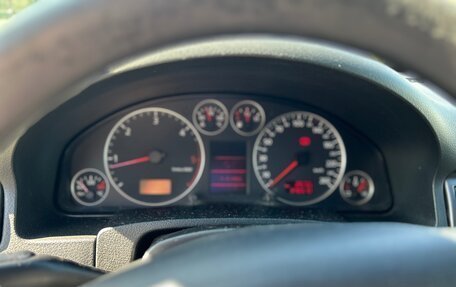 Audi A6, 2002 год, 550 000 рублей, 10 фотография