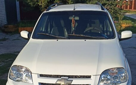 Chevrolet Niva I рестайлинг, 2013 год, 630 000 рублей, 9 фотография