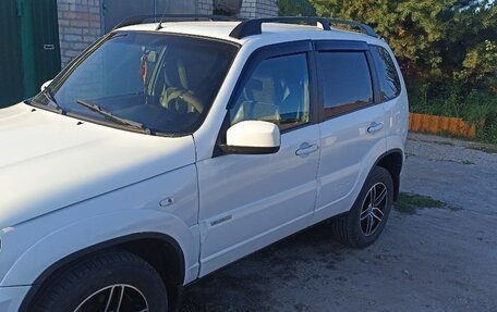 Chevrolet Niva I рестайлинг, 2013 год, 630 000 рублей, 10 фотография