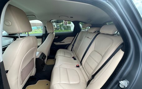 Jaguar F-Pace, 2016 год, 2 500 000 рублей, 10 фотография