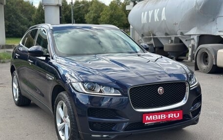 Jaguar F-Pace, 2016 год, 2 500 000 рублей, 2 фотография
