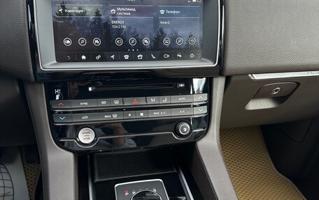 Jaguar F-Pace, 2016 год, 2 500 000 рублей, 17 фотография