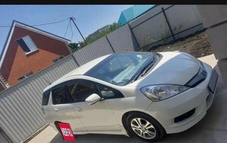 Honda Fit Shuttle I рестайлинг, 2011 год, 1 100 000 рублей, 1 фотография