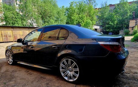 BMW 5 серия, 2007 год, 2 200 000 рублей, 3 фотография