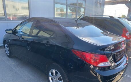 Hyundai Solaris II рестайлинг, 2012 год, 845 000 рублей, 1 фотография