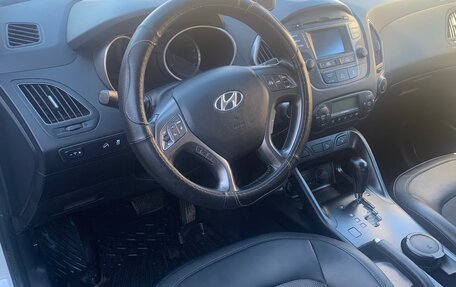 Hyundai ix35 I рестайлинг, 2013 год, 1 380 000 рублей, 10 фотография