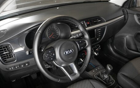 KIA Rio IV, 2017 год, 959 300 рублей, 3 фотография