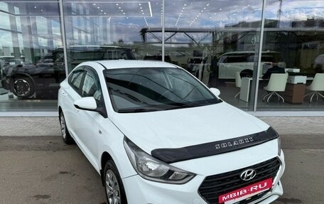 Hyundai Solaris II рестайлинг, 2019 год, 1 199 000 рублей, 2 фотография