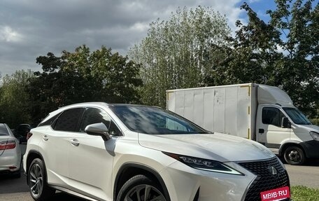 Lexus RX IV рестайлинг, 2019 год, 5 900 000 рублей, 6 фотография