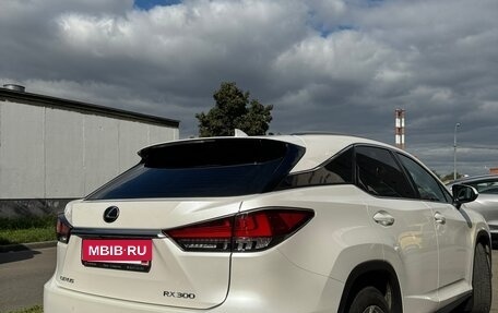 Lexus RX IV рестайлинг, 2019 год, 5 900 000 рублей, 8 фотография