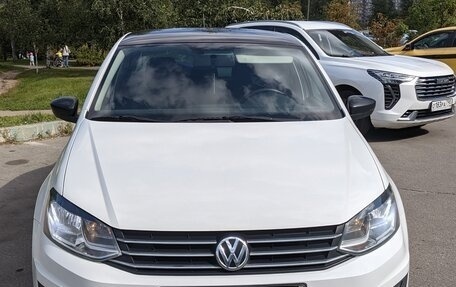 Volkswagen Polo VI (EU Market), 2018 год, 1 400 000 рублей, 3 фотография