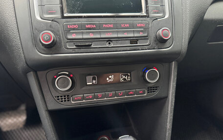 Volkswagen Polo VI (EU Market), 2014 год, 950 000 рублей, 33 фотография