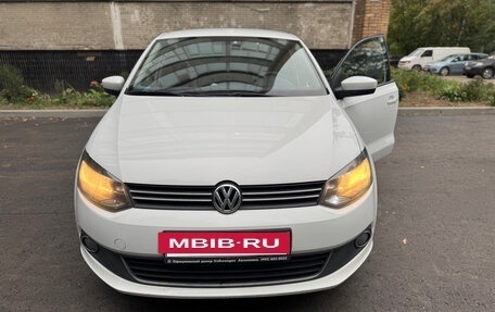 Volkswagen Polo VI (EU Market), 2014 год, 950 000 рублей, 34 фотография