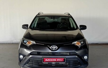 Toyota RAV4, 2016 год, 2 000 000 рублей, 2 фотография