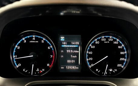 Toyota RAV4, 2016 год, 2 000 000 рублей, 14 фотография