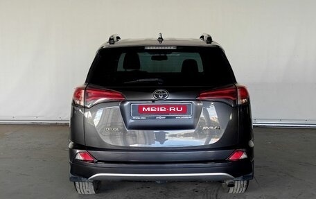 Toyota RAV4, 2016 год, 2 000 000 рублей, 6 фотография