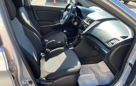 Hyundai Solaris II рестайлинг, 2013 год, 585 000 рублей, 12 фотография
