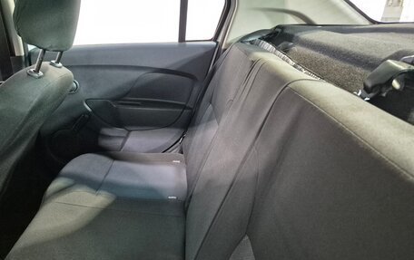 Renault Logan II, 2019 год, 914 000 рублей, 14 фотография