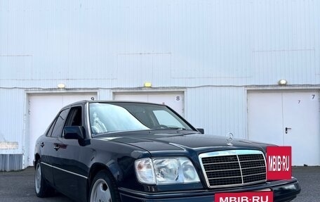 Mercedes-Benz W124, 1993 год, 570 000 рублей, 2 фотография