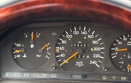 Mercedes-Benz W124, 1993 год, 570 000 рублей, 13 фотография
