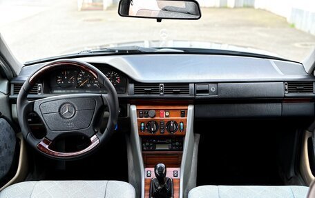 Mercedes-Benz W124, 1993 год, 570 000 рублей, 10 фотография