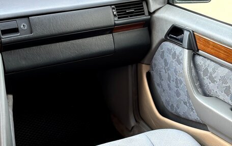 Mercedes-Benz W124, 1993 год, 570 000 рублей, 16 фотография