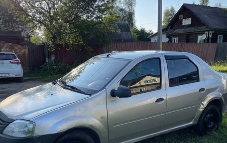 Renault Logan I, 2015 год, 230 000 рублей, 1 фотография