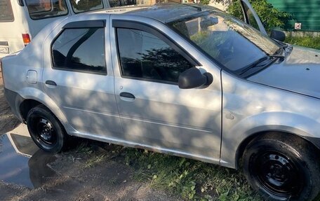 Renault Logan I, 2015 год, 230 000 рублей, 2 фотография