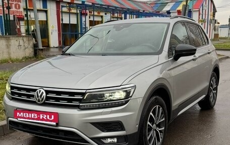 Volkswagen Tiguan II, 2018 год, 1 850 000 рублей, 4 фотография