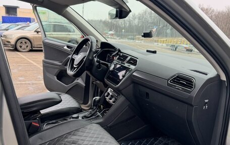 Volkswagen Tiguan II, 2018 год, 1 850 000 рублей, 7 фотография