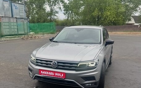 Volkswagen Tiguan II, 2018 год, 1 850 000 рублей, 6 фотография